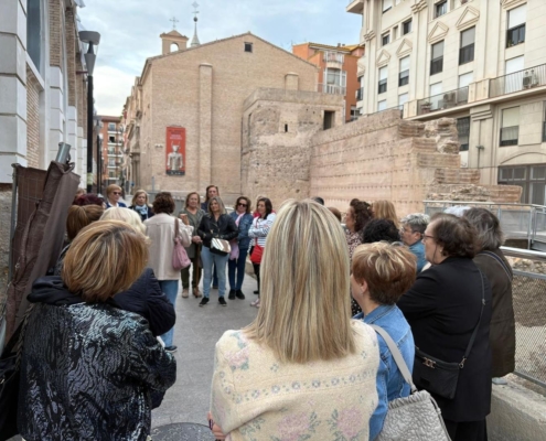 Treinta mujeres descubren la historia religiosa de Murcia 4