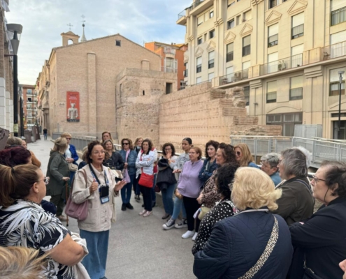 Treinta mujeres descubren la historia religiosa de Murcia 5