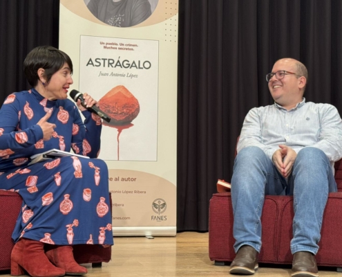 Juan Antonio López presenta su novela Astrágalo en Alguazas 5