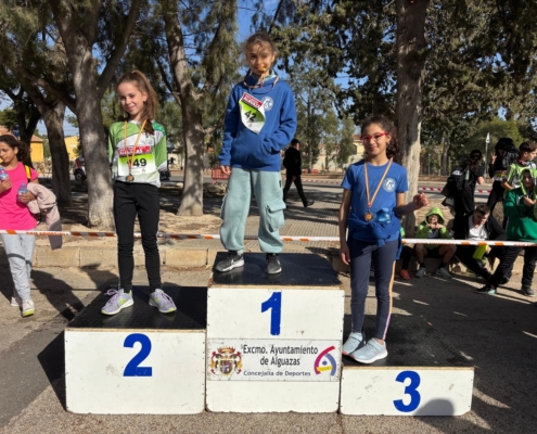 Medio millar de escolares se dan cita en el Cross Municipal 10