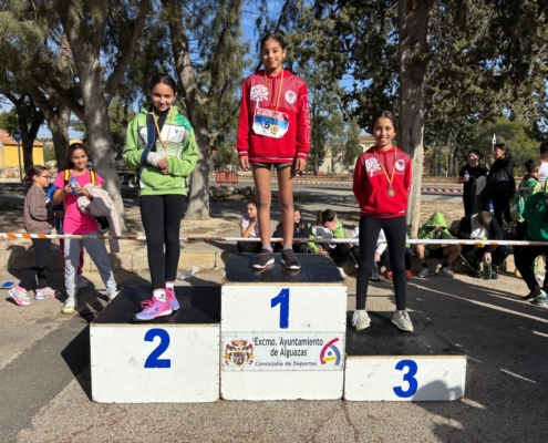 Medio millar de escolares se dan cita en el Cross Municipal 12