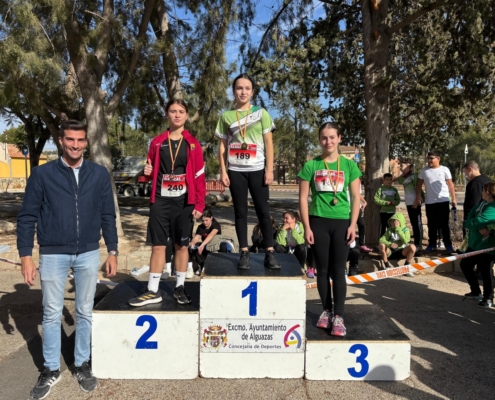 Medio millar de escolares se dan cita en el Cross Municipal 16