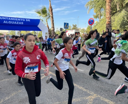 Medio millar de escolares se dan cita en el Cross Municipal 8