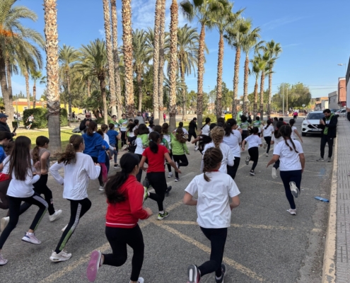 Medio millar de escolares se dan cita en el Cross Municipal 9