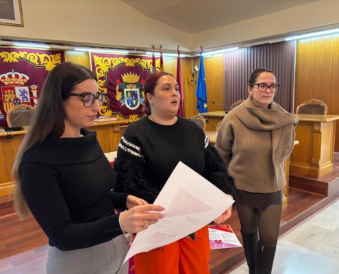 La Concejalía de Comercio y la Asociación de Comerciantes y Empresarios presentan la campaña Enamórate del Comercio Local 3