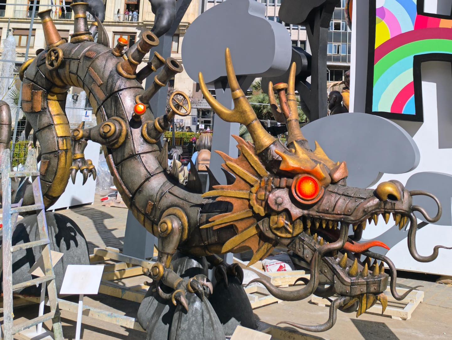 Más de 150 alguaceños viajan a las Fallas de Valencia 7