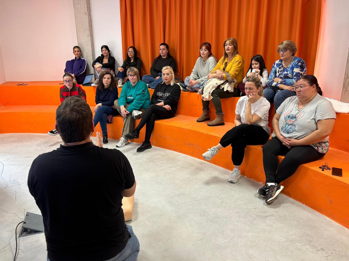 Mujeres reciben formación en primeros auxilios 2