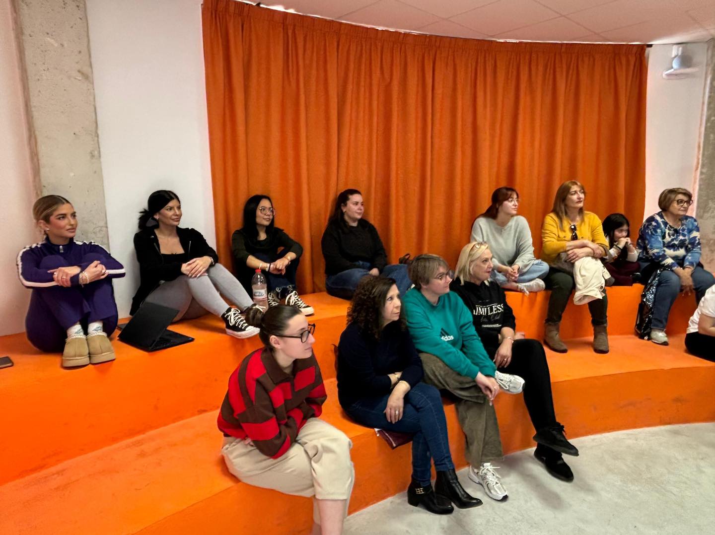 Mujeres reciben formación en primeros auxilios 4